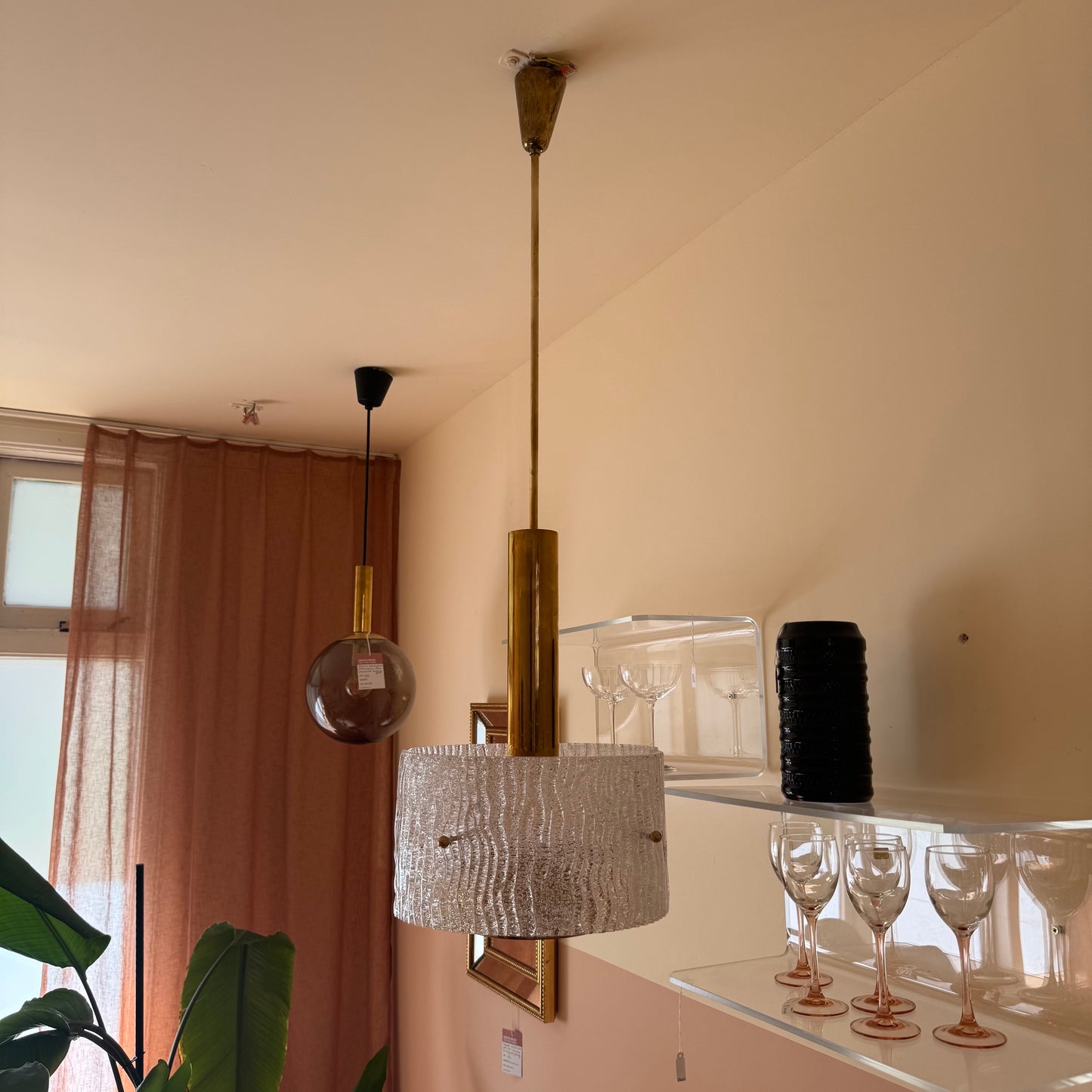 J.T. Kalmar messing & glazen hanglamp