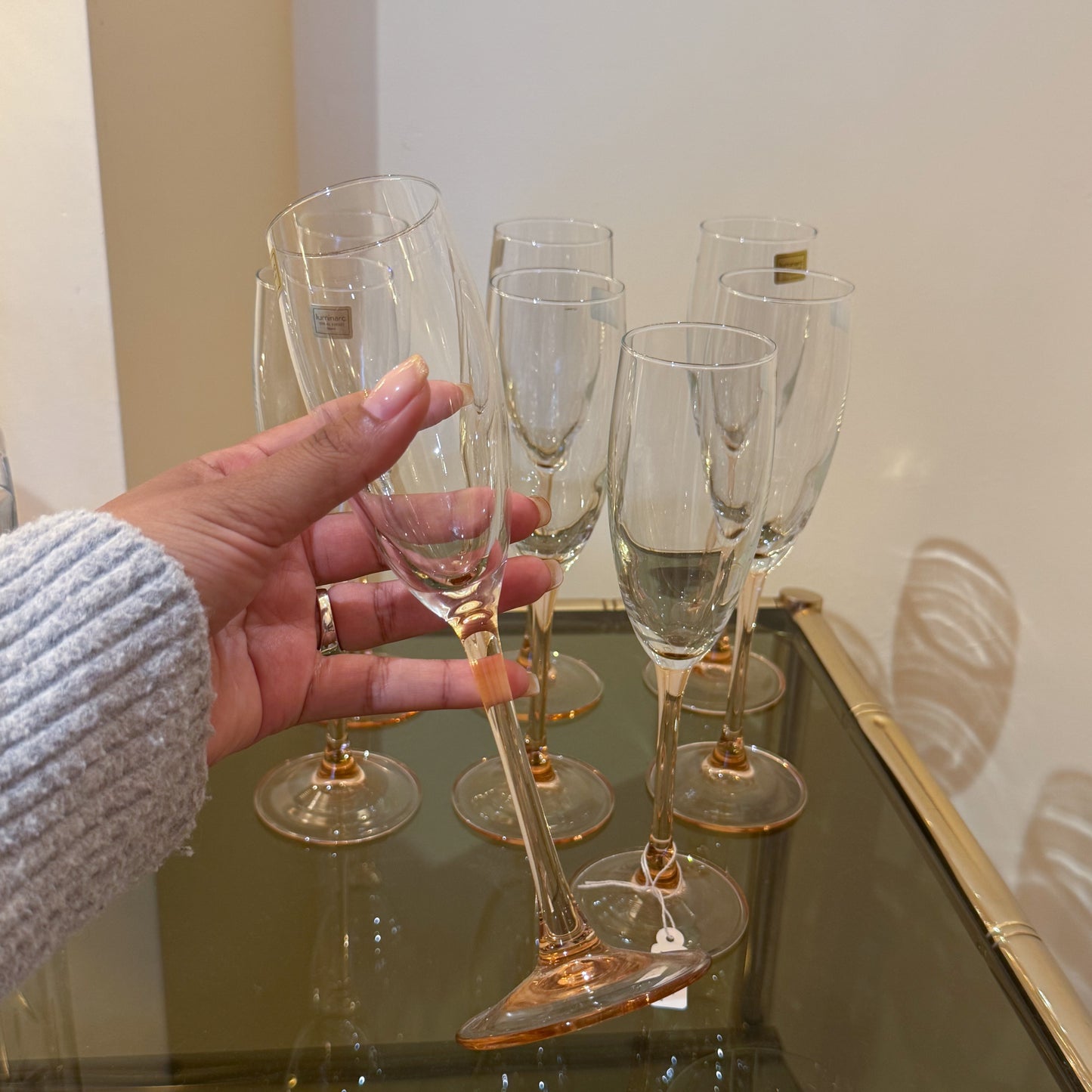 Luminarc flutes with pink stem