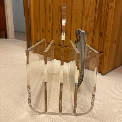 Acrylic magazine holder