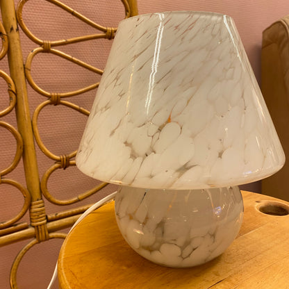 Spotted mushroom table lamp