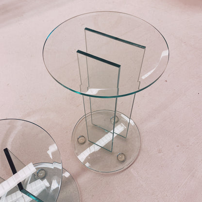 Round glass pedestal / sidetable