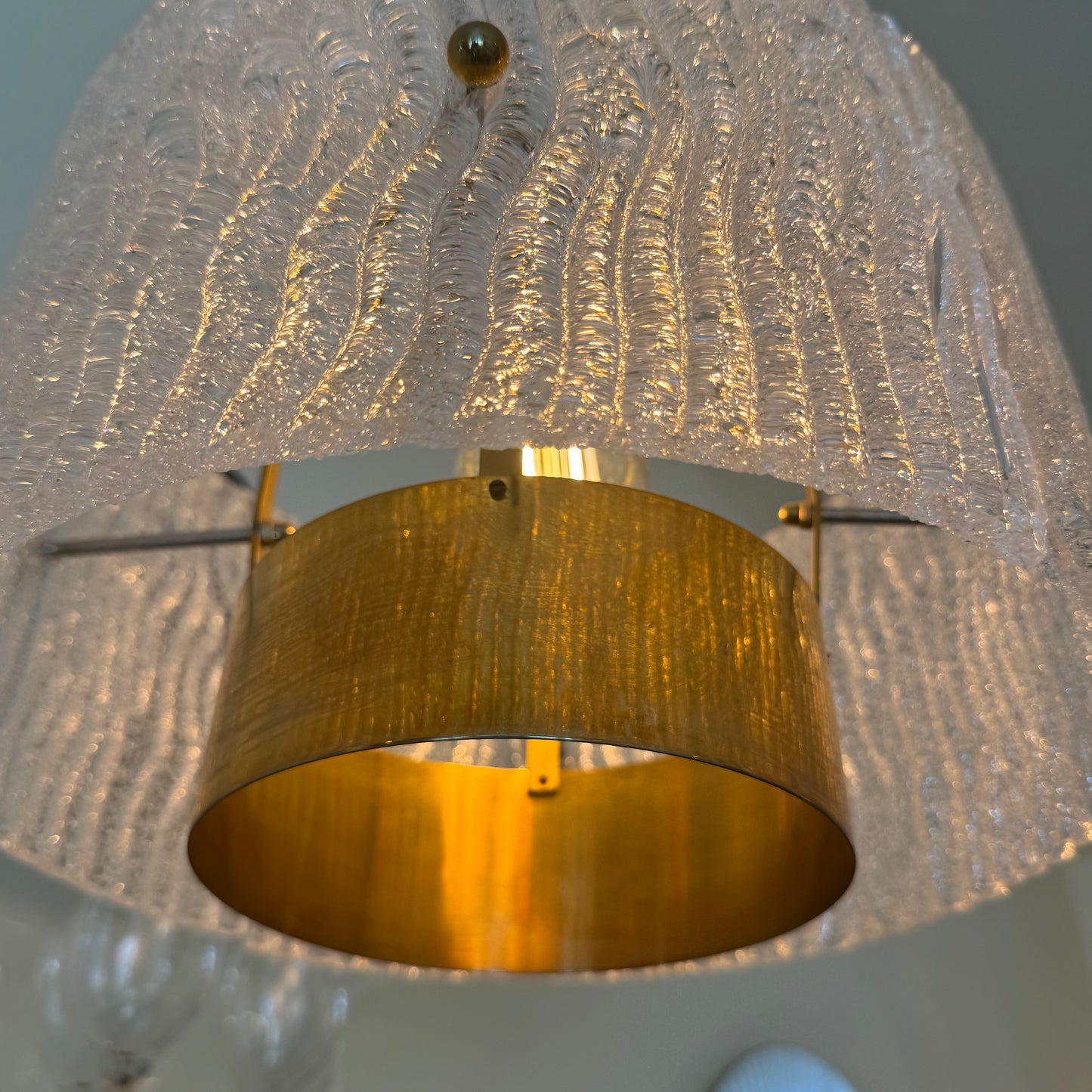 J.T. Kalmar messing & glazen hanglamp