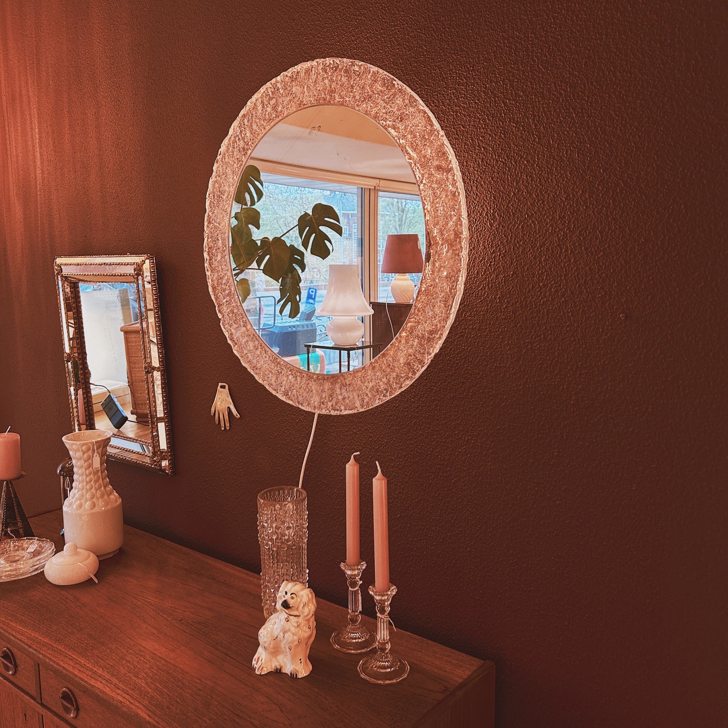 Acrylic mirror with backlight