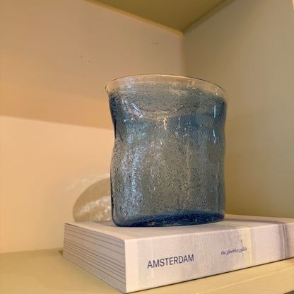 Ovale vaas van blauw bubbelglas