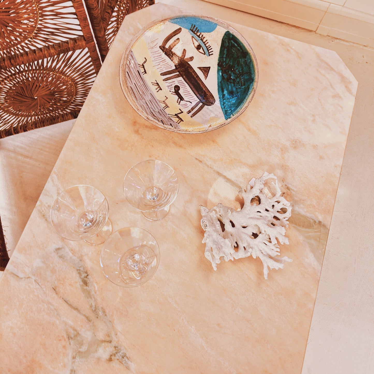 Pink marble coffetable / sidetable