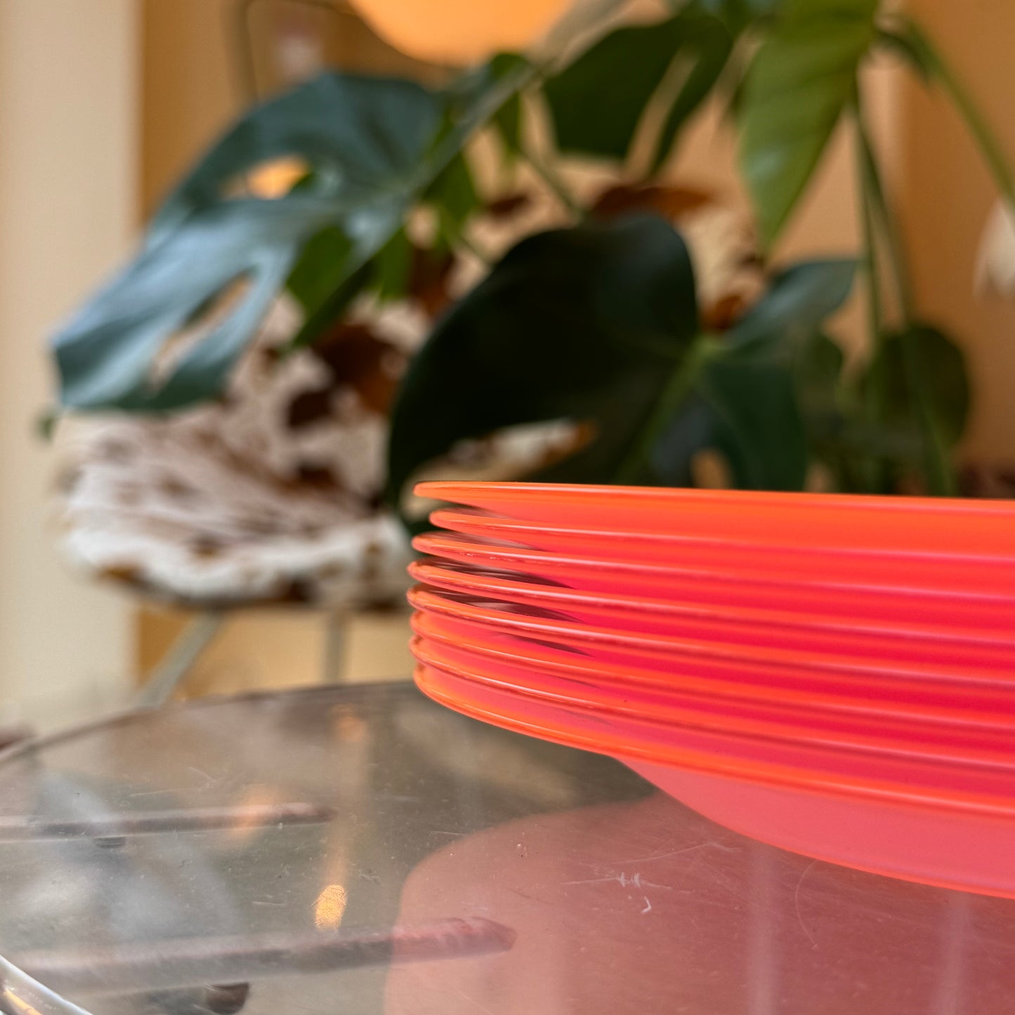 Arc France Neon Pink Glass Dinner Plates