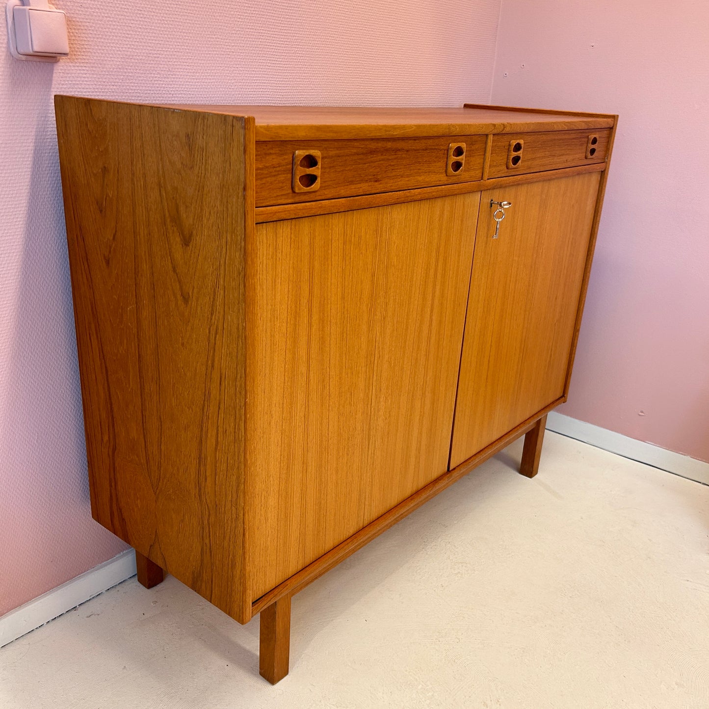 Mid century dresser - Sweden