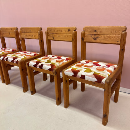 Set of 4 upholstered pine wood chairs