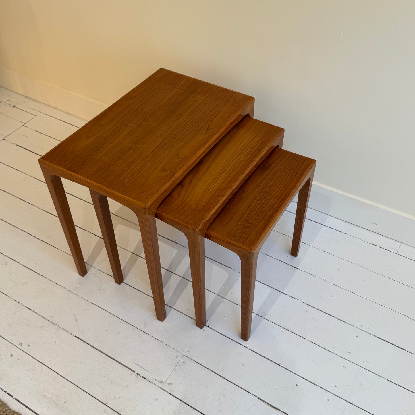 Mid-century nesting tables set Teak wood