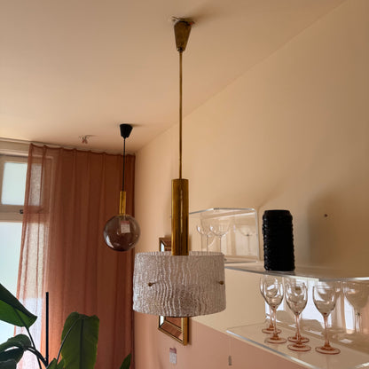 J.T. Kalmar messing & glazen hanglamp