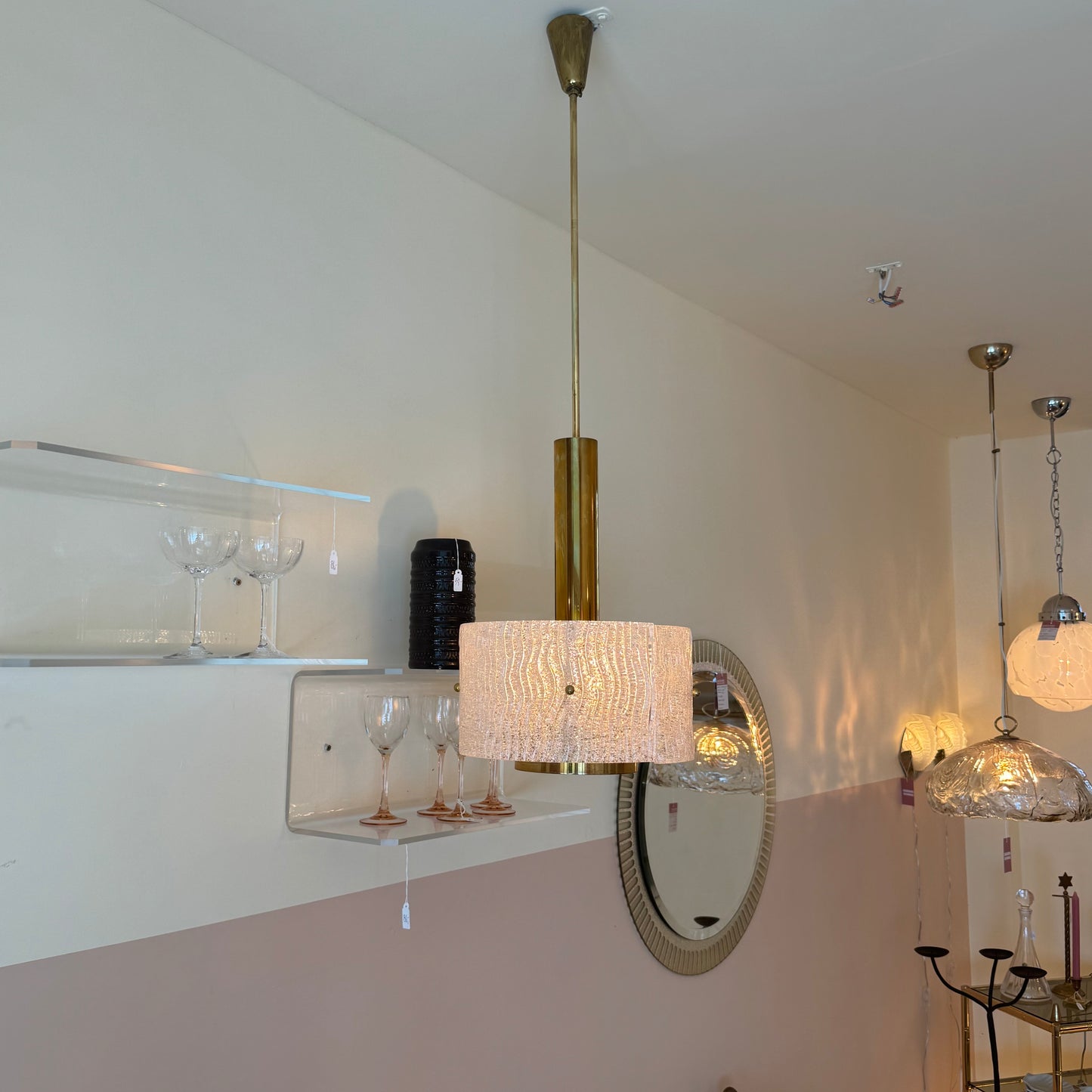 J.T. Kalmar messing & glazen hanglamp