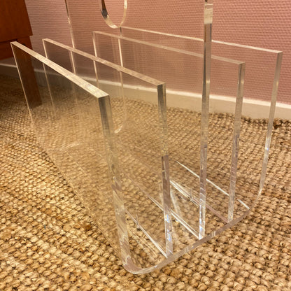 Acrylic magazine holder