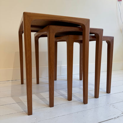 Mid-century nesting tables set Teak wood