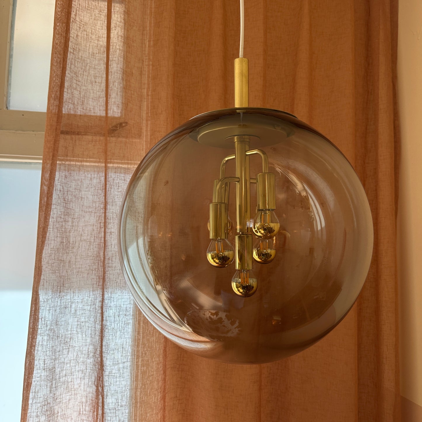 Jaren '70 Doria Leuchten hanglamp met bol van gerookt glas