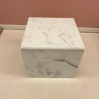 Carrara marble side table nesting set