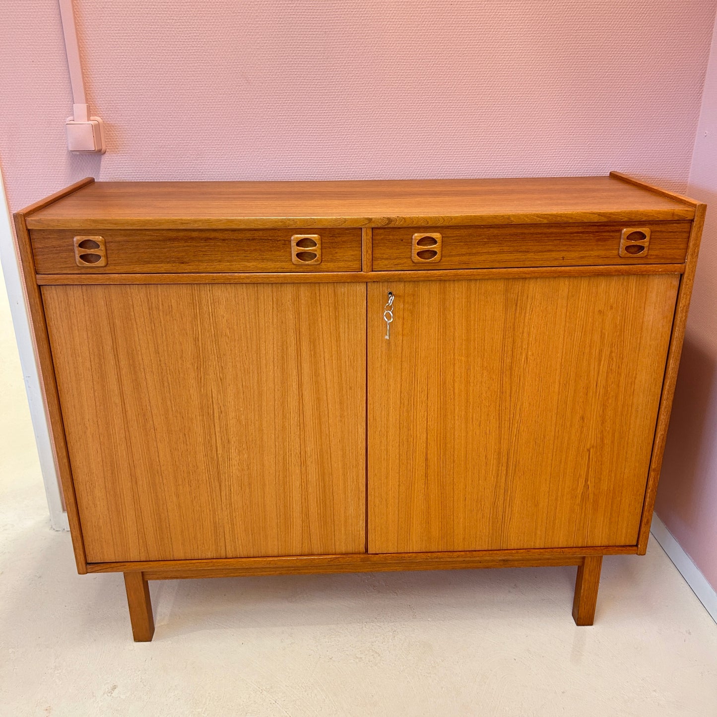 Mid century dresser - Sweden