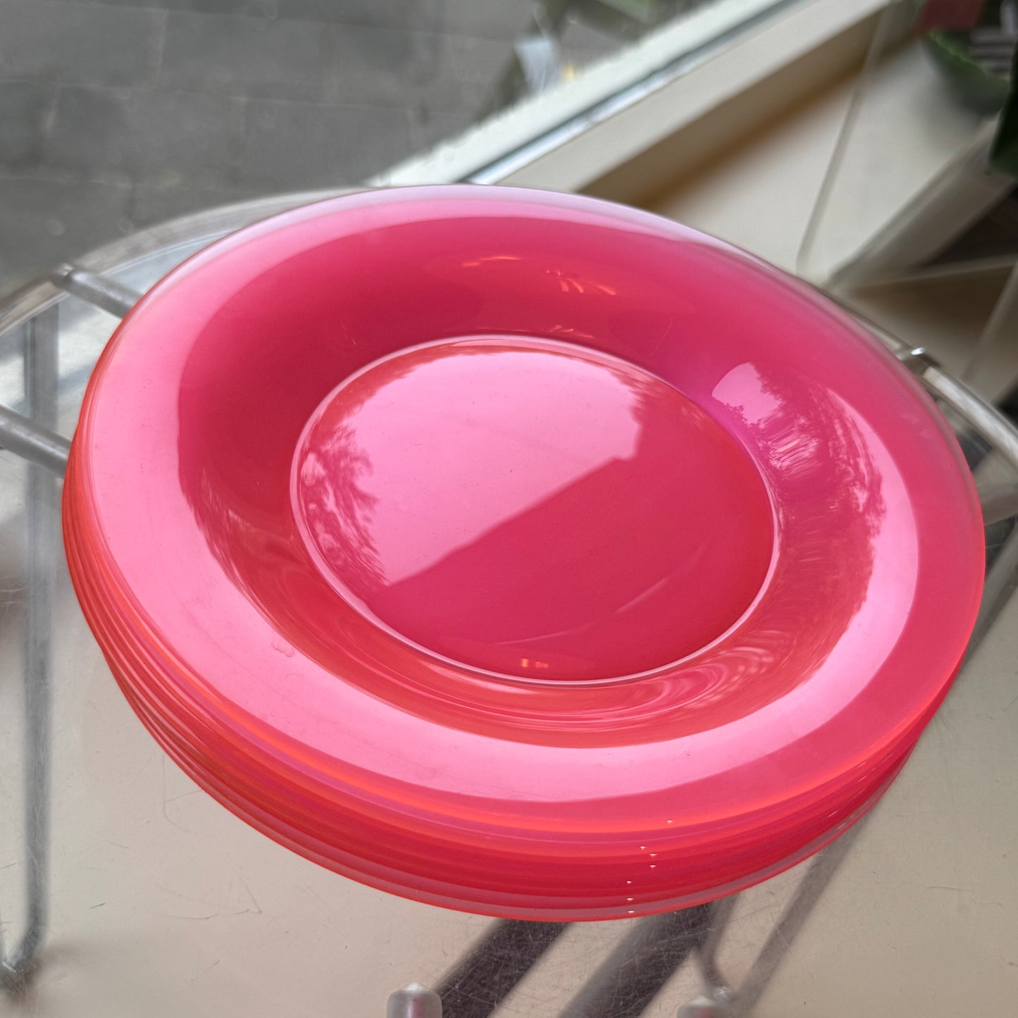 Arc France Neon Pink Glass Dinner Plates