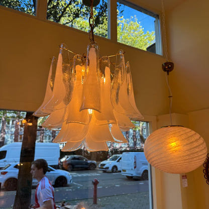 Italian Novaresi opal Murano glass chandelier, 1970s