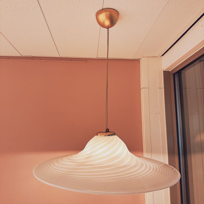 1980 Witte, wervelende hanglamp van Muranoglas