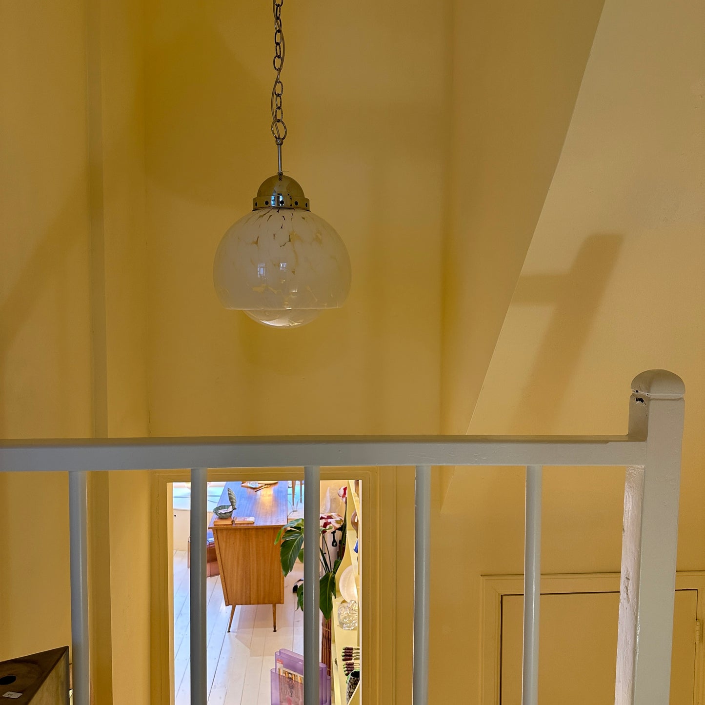 Italian 1970s Carlo Nason for Mazzega white and transparant Murano glass, chrome  - 1970