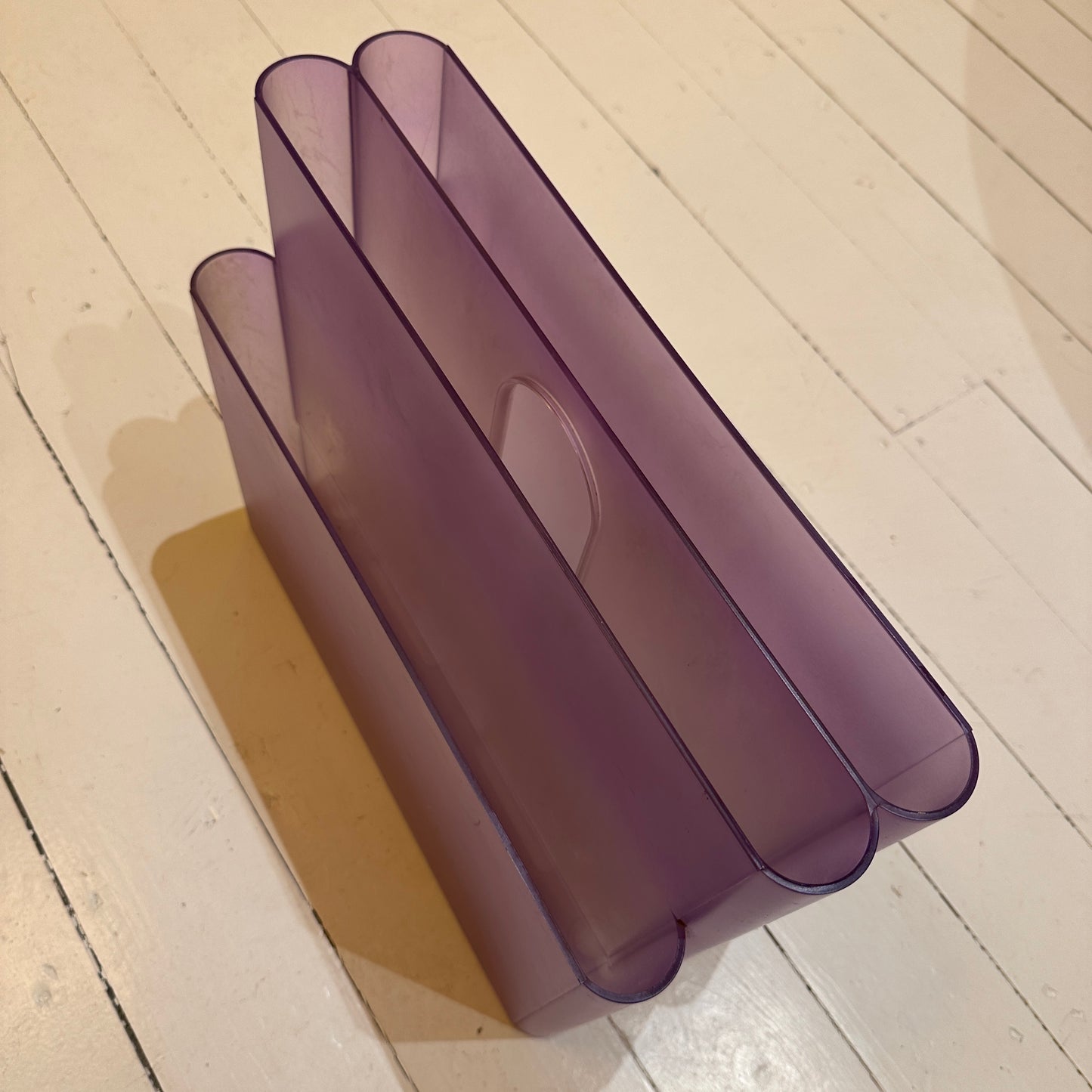 70’s Kartell lilac magazine holder by Giotto Stoppino