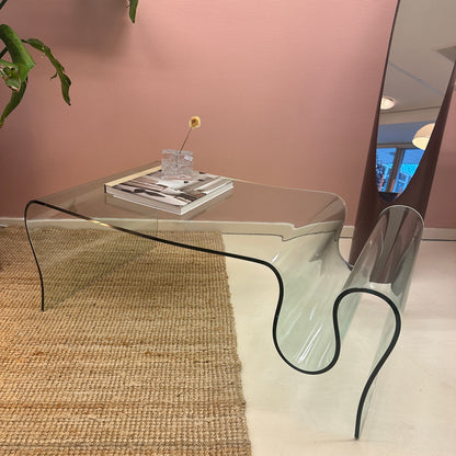 Wavy glass coffeetable