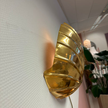 Brass Shell wall light
