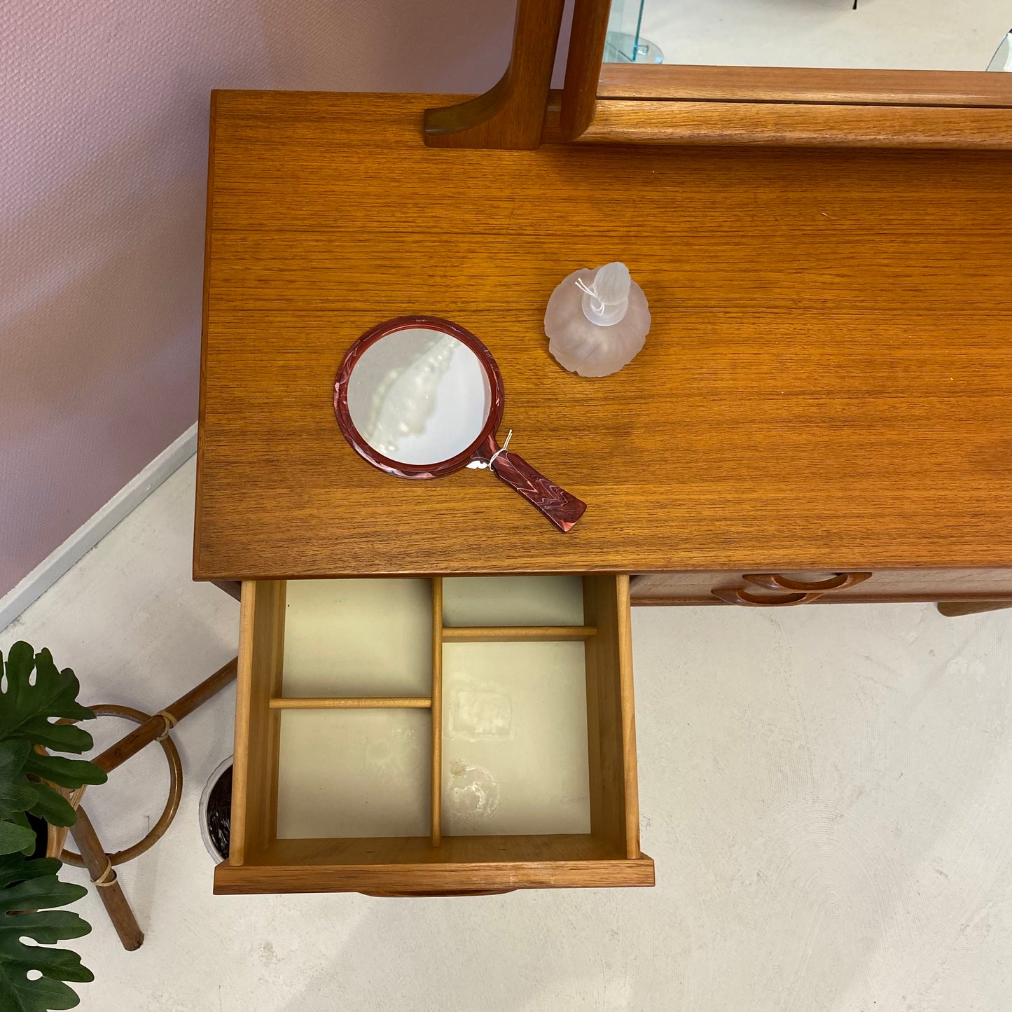 Swedish dressing table / vanity with mirror