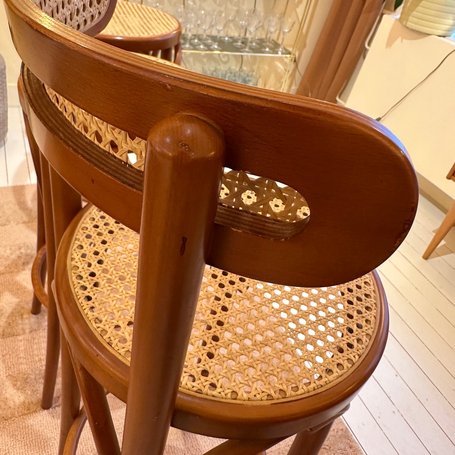 Italiaanse barkrukken van rotan en webbing