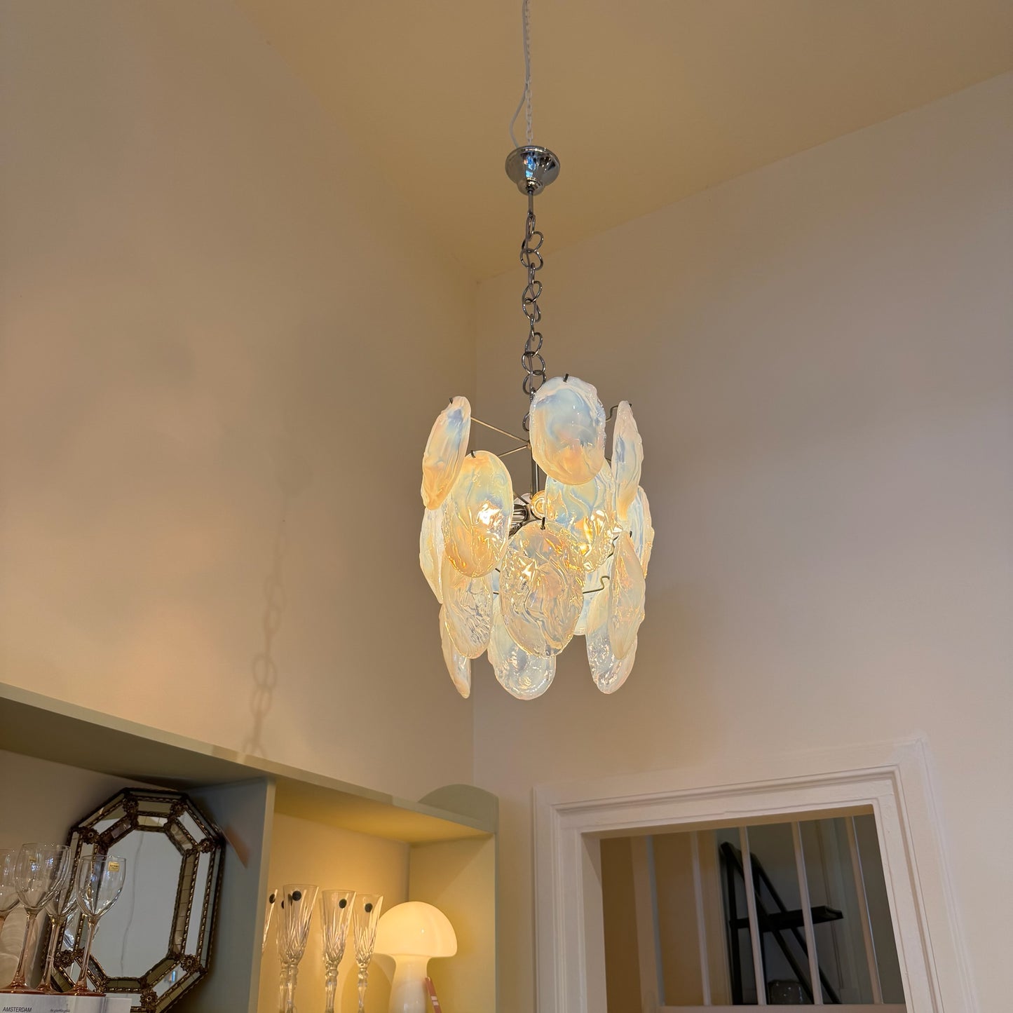 Murano opaline glazen kroonluchter, toegeschreven aan Mazzega