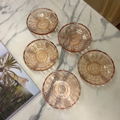 Set of 5 pink dishes